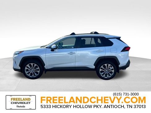 Used 2023 Toyota RAV4 XLE Premium image 6