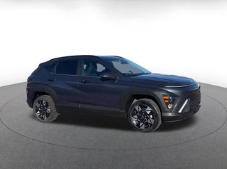 Used 2025 Hyundai Kona SEL video 2