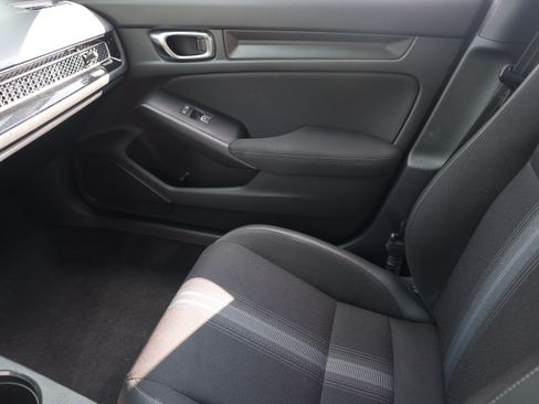 Used 2025 Honda Civic Sport image 13