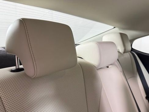 Certified 2025 Lexus ES 300h w/ Premium Package image 28