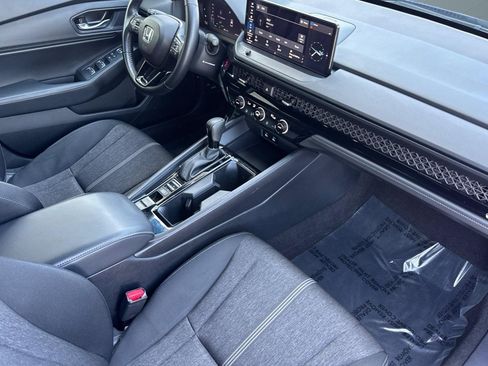 Used 2024 Honda Accord Sport image 32