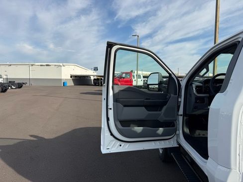 New 2026 Ford F450 XL w/ XL Chrome Package RWD image 10