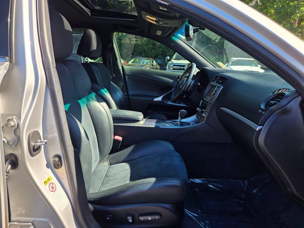 Used 2012 Lexus IS 250 w/ F-Sport Pkg w/Summer Tires RWD image 11