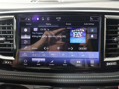 Used 2023 Chrysler Pacifica Touring-L FWD image 44