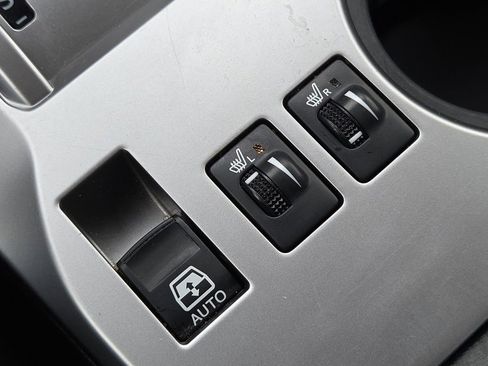 Used 2015 Toyota 4Runner SR5 image 11