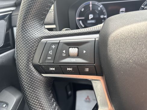 Used 2023 Mitsubishi Outlander SEL AWD/4WD image 20