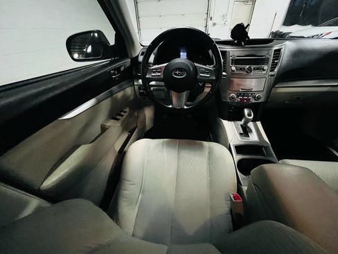 Used 2010 Subaru Legacy 2.5i Premium AWD/4WD image 12