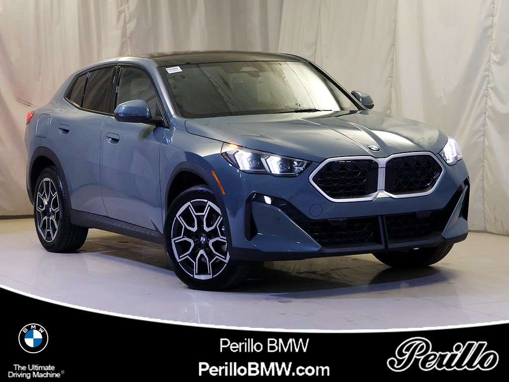 Certified 2025 BMW X2 xDrive28i AWD/4WD image 1