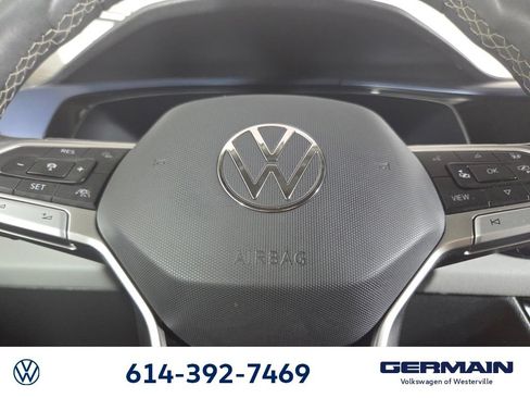 Used 2022 Volkswagen Taos SE w/ Driver Assistance Package AWD/4WD image 19