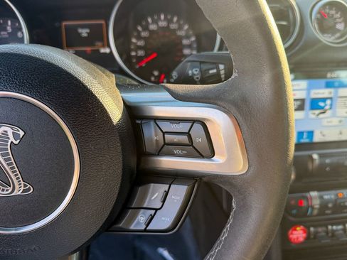 Used 2016 Ford Mustang Shelby GT350 w/ Technology Package image 23