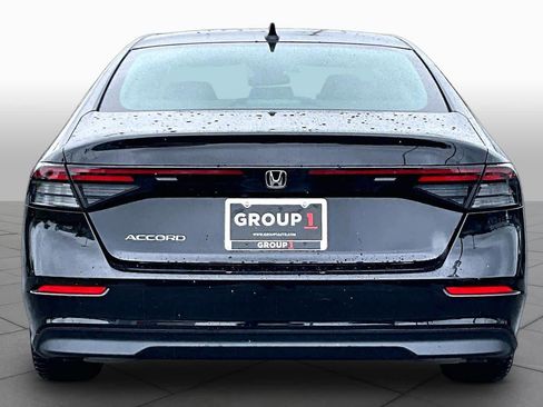 Used 2023 Honda Accord EX image 6