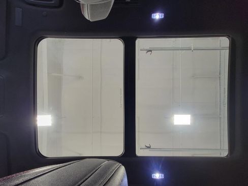 Certified 2025 Chevrolet Traverse RS w/ LPO, Floor Liner Package AWD/4WD image 55