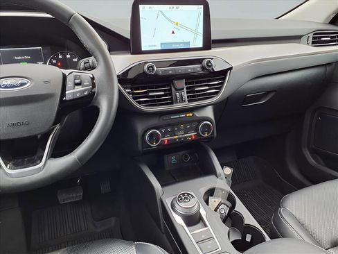 Used 2022 Ford Escape SEL image 6