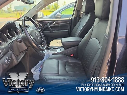 Used 2017 Buick Enclave Leather w/ Trailering Package FWD image 5