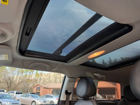 Used 2010 MINI Cooper Clubman S image 19