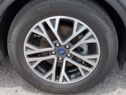 Used 2020 Ford Escape SEL FWD image 11