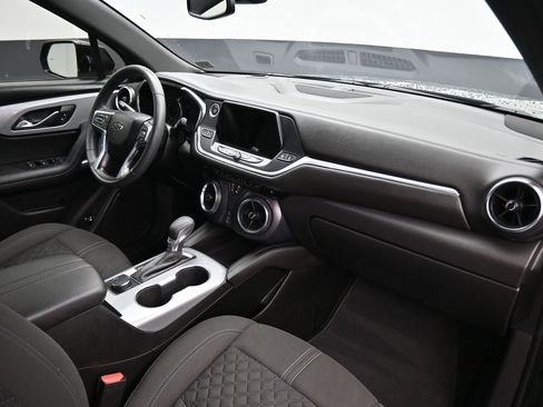 Used 2022 Chevrolet Blazer LT image 41