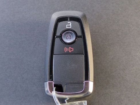 New 2025 Ford Bronco Base image 26