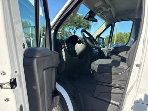 Used 2025 RAM ProMaster 2500 w/ U-Haul Equipment Group FWD image 13