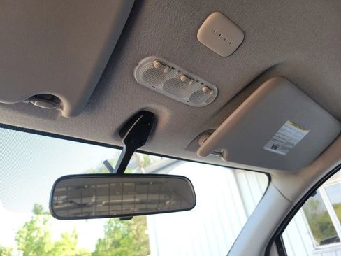 Used 2020 Nissan NV200 SV w/ Sliding Glass Door Package image 30