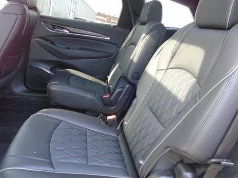 Certified 2024 Buick Enclave Avenir w/ Avenir Technology Package image 22