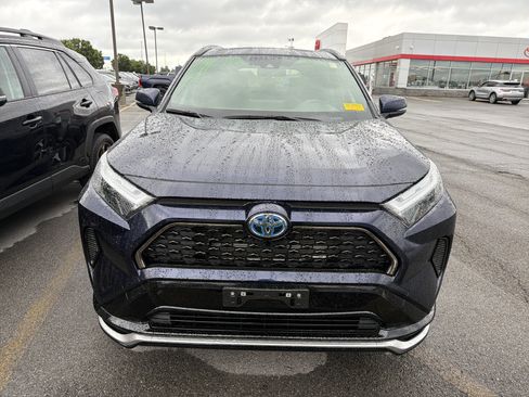 Used 2023 Toyota RAV4 SE w/ Weather & Moonroof Package AWD/4WD image 3