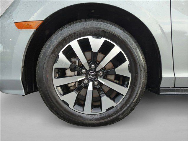 Certified 2025 Honda Odyssey EX-L image 24