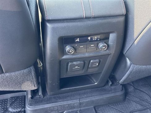 Certified 2023 Chevrolet Traverse RS AWD/4WD image 21