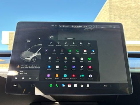 Used 2022 Tesla Model Y Long Range AWD/4WD image 19
