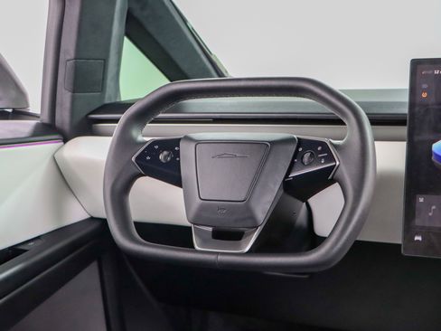 Used 2024 Tesla Cybertruck AWD Crew Cab image 12