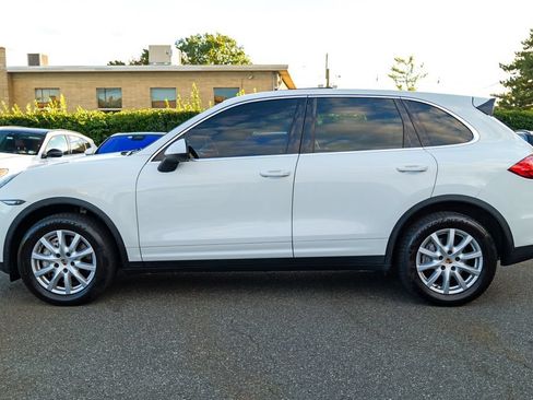 Used 2013 Porsche Cayenne AWD/4WD image 4