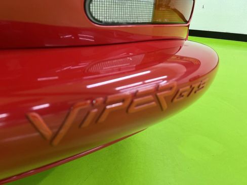 Used 1997 Dodge Viper GTS RWD image 14