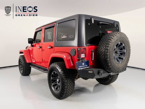 Used 2015 Jeep Wrangler Unlimited Sport AWD/4WD image 3