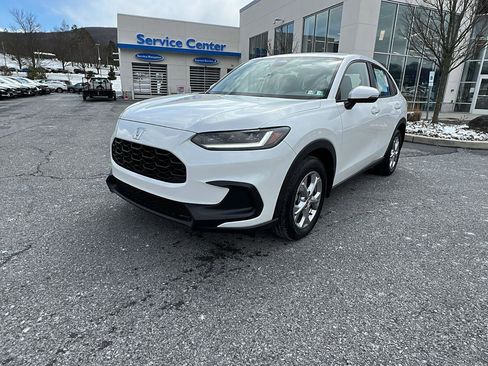 Certified 2025 Honda HR-V LX image 8