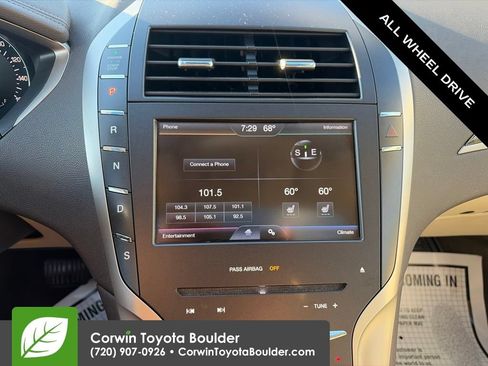 Used 2013 Lincoln MKZ AWD image 30