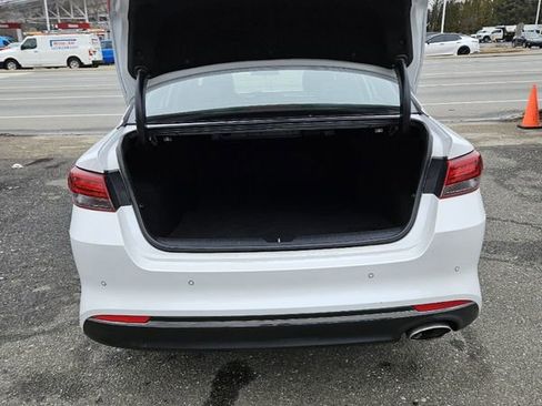 Used 2018 Kia Optima S w/ Panoramic Sunroof Package image 22