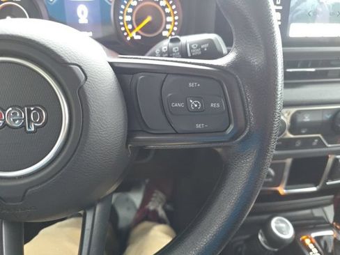 Used 2024 Jeep Wrangler Sport AWD/4WD image 15