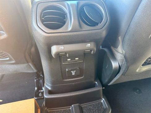 New 2025 Jeep Wrangler Unlimited Rubicon 392 image 28