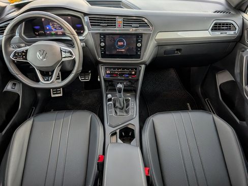 Used 2024 Volkswagen Tiguan SE R-Line w/ MDO Package, Three-Row image 5