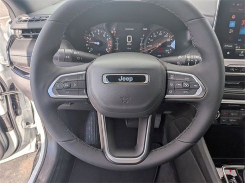 New 2026 Jeep Compass Limited image 18