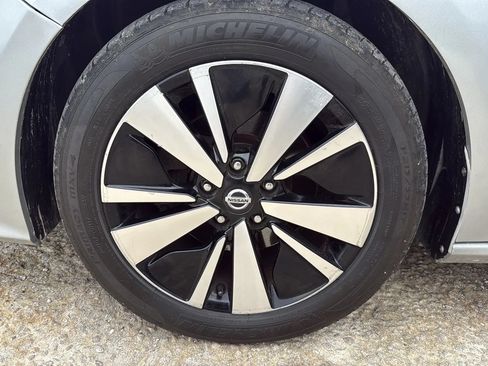Used 2019 Nissan Altima 2.5 SL FWD image 44