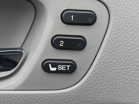 Used 2021 Honda Pilot Touring image 18