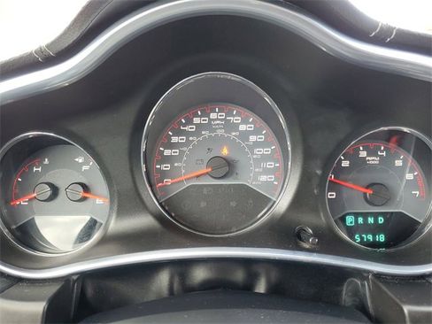 Used 2013 Dodge Avenger SE image 15