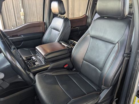 Used 2021 Ford F150 Lariat w/ Max Trailer Tow Package image 16