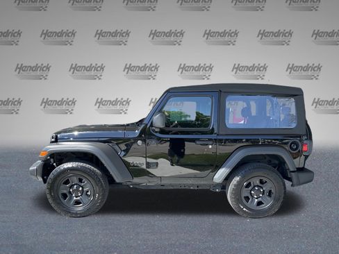 Used 2025 Jeep Wrangler Sport image 6