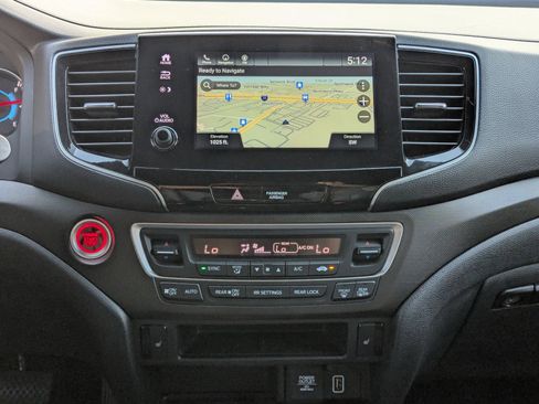 Used 2022 Honda Pilot TrailSport image 18