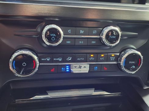 Used 2024 Ford F550 4x4 Crew Cab Super Duty image 16