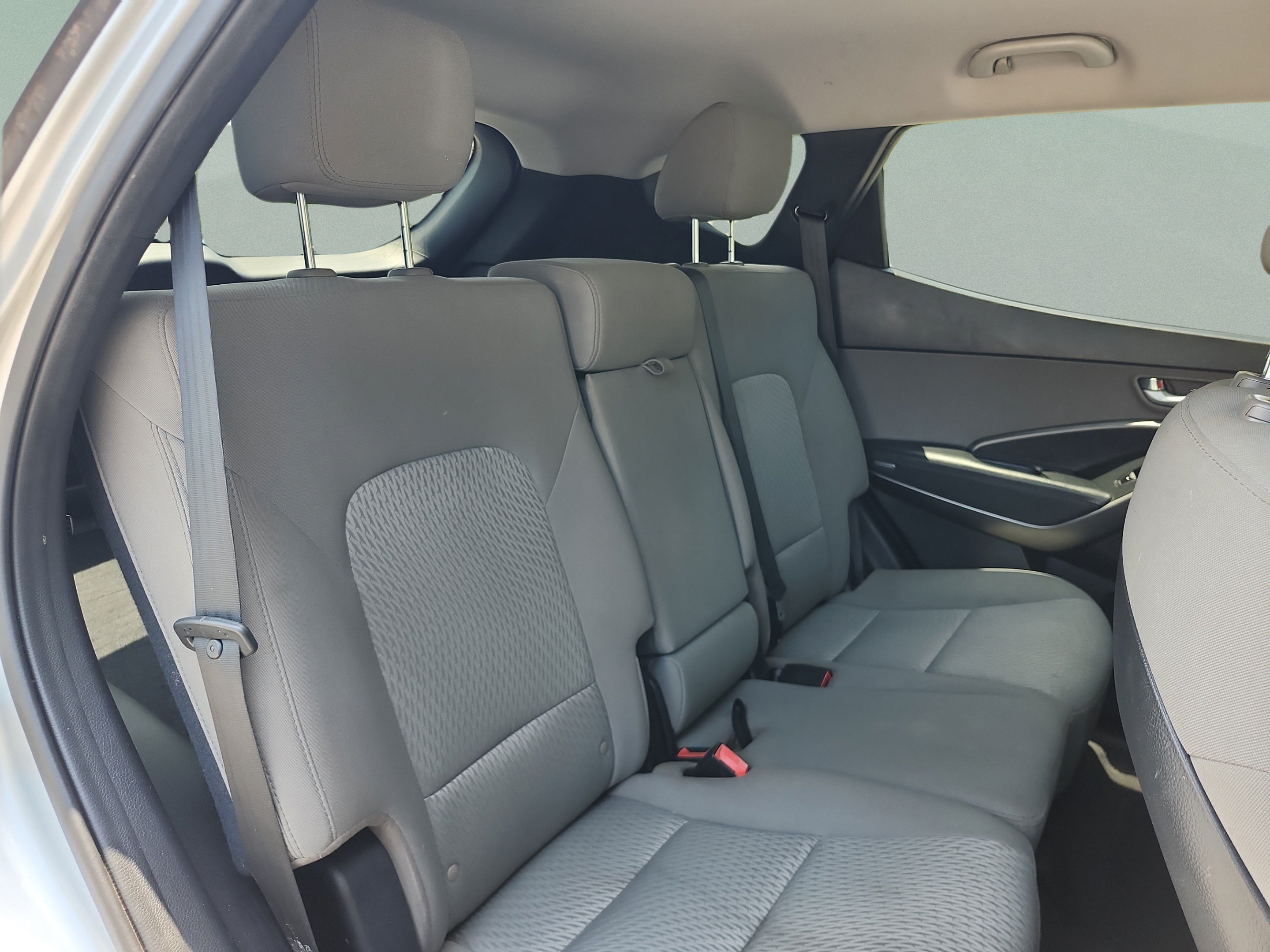 Used 2017 Hyundai Santa Fe Sport FWD image 17
