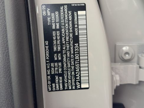Used 2026 Porsche Macan image 21