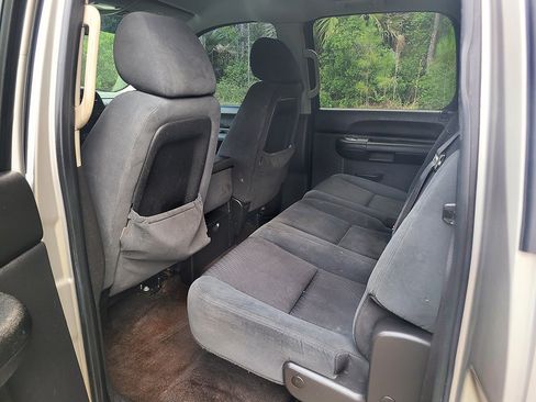 Used 2009 Chevrolet Silverado 1500 LT RWD image 16